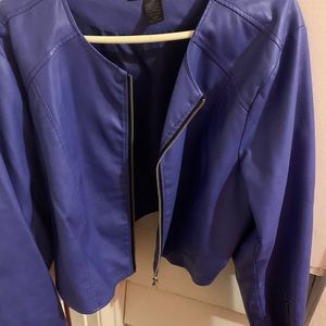 Short leather jacket